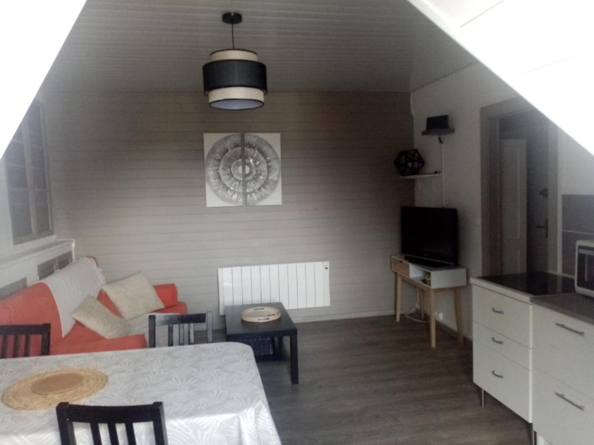 Charmant Appartement Au Centre De Bagnères-de-Bigorre Esterno foto
