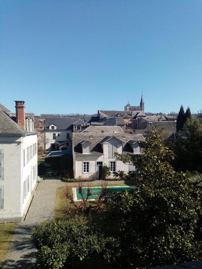 Charmant Appartement Au Centre De Bagnères-de-Bigorre Esterno foto