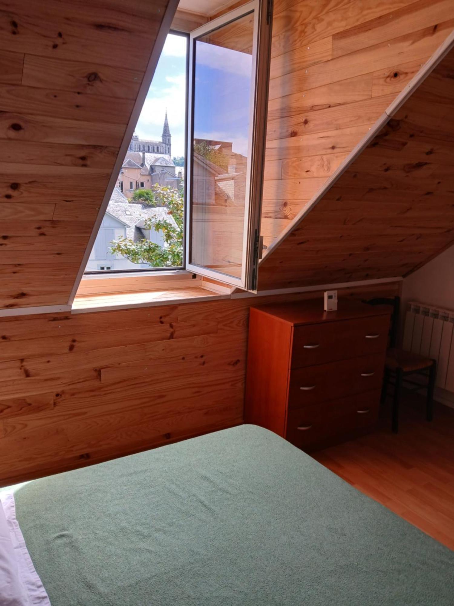 Charmant Appartement Au Centre De Bagnères-de-Bigorre Esterno foto